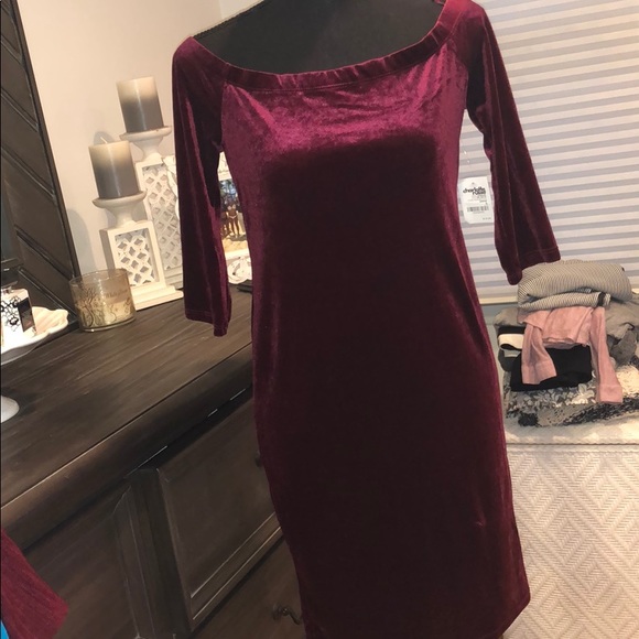 Dresses & Skirts - Red velvet off the shoulder dress
